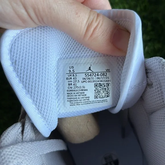 AIR JORDAN 1 MID Linen size 9.5 - Picture 8 of 10